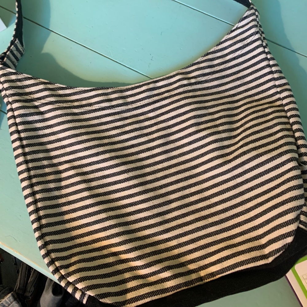 Thirty-One Retro Metro Crossbody